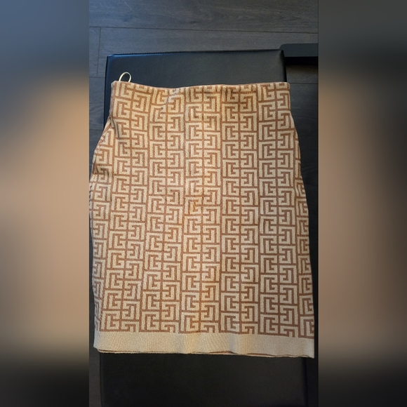 BALMAIN knit skirt and cardigan - Picture 3 of 8